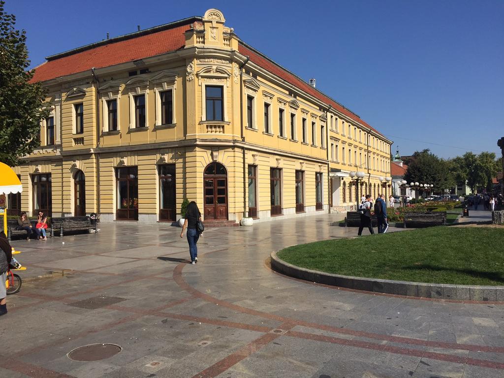 Hotel Grand Valjevo Exterior photo